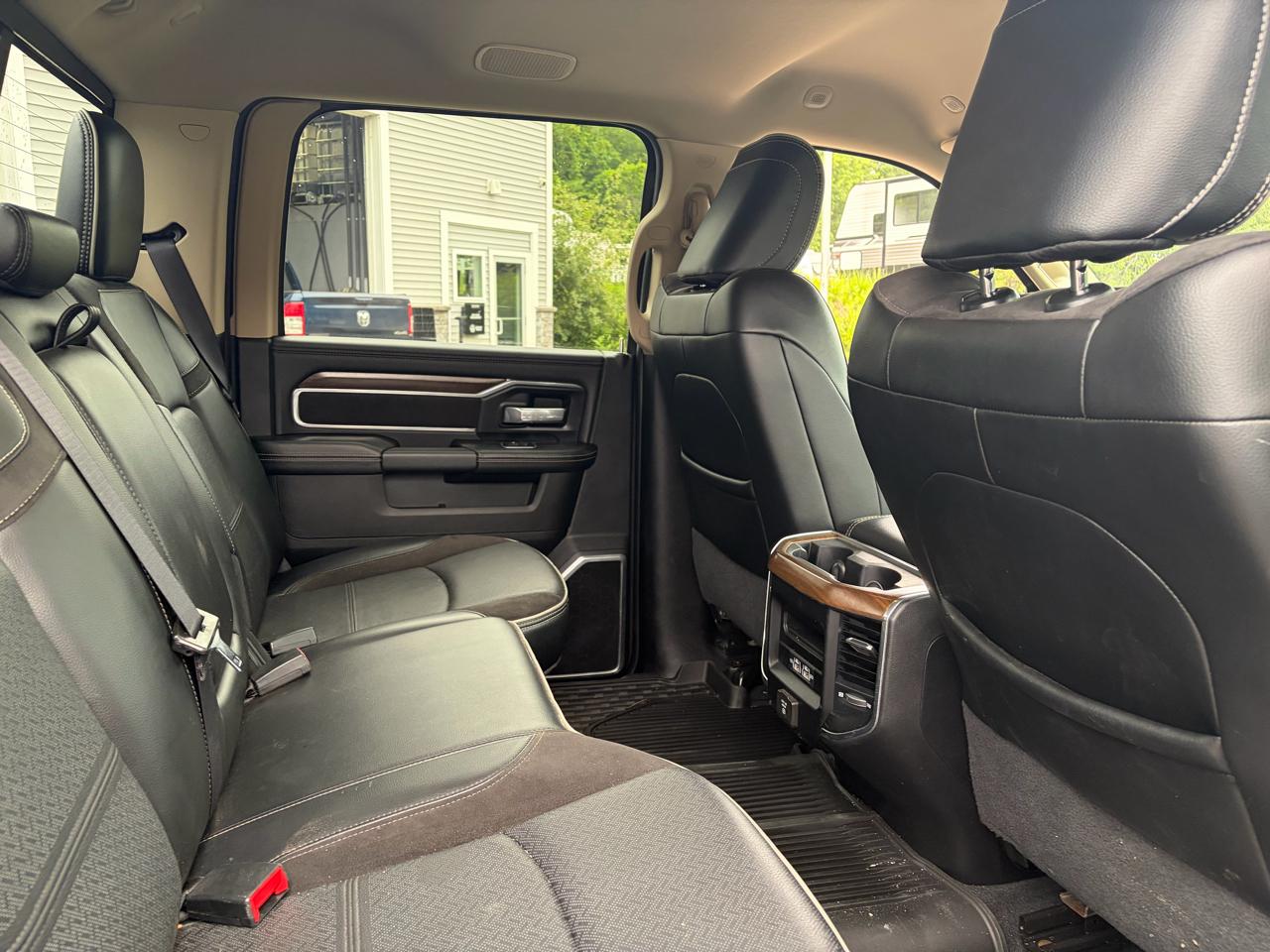 RAM 2500 Laramie Crew Cab SWB 4WD 2022