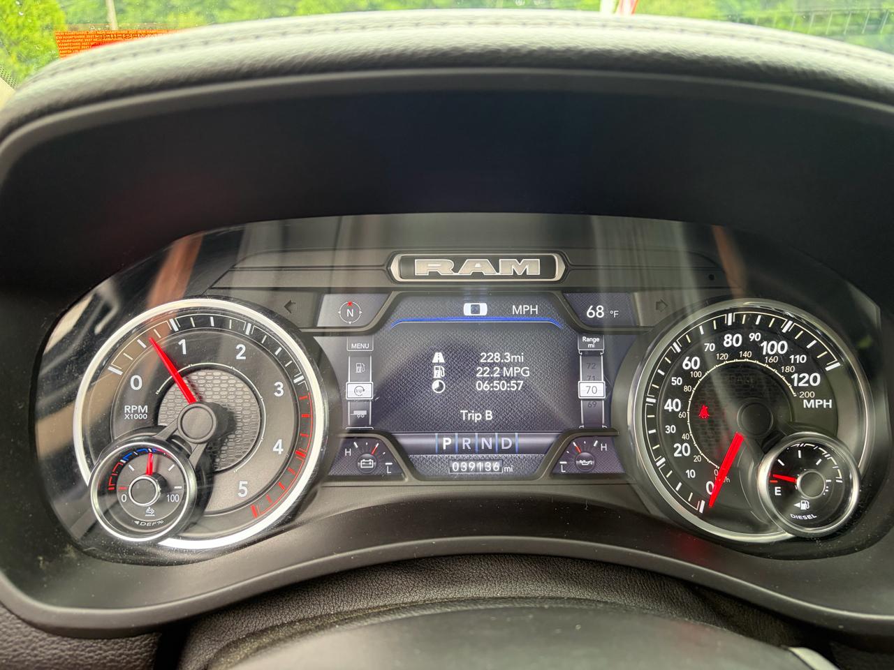 RAM 2500 Laramie Crew Cab SWB 4WD 2022