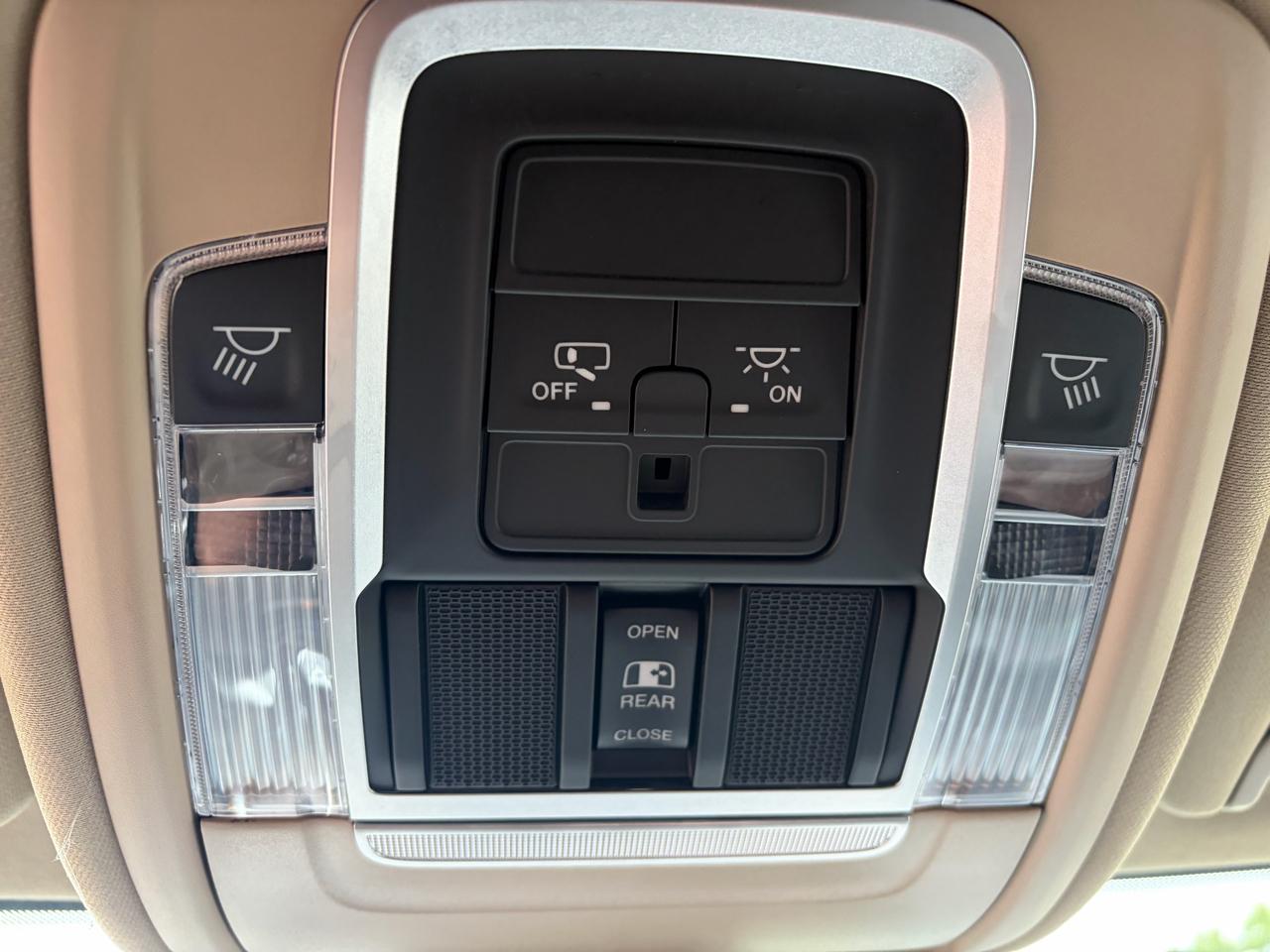 RAM 2500 Laramie Crew Cab SWB 4WD 2022
