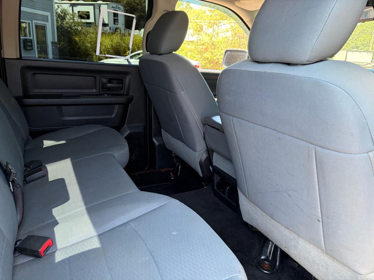 RAM 1500 Tradesman Crew Cab SWB 4WD 2015