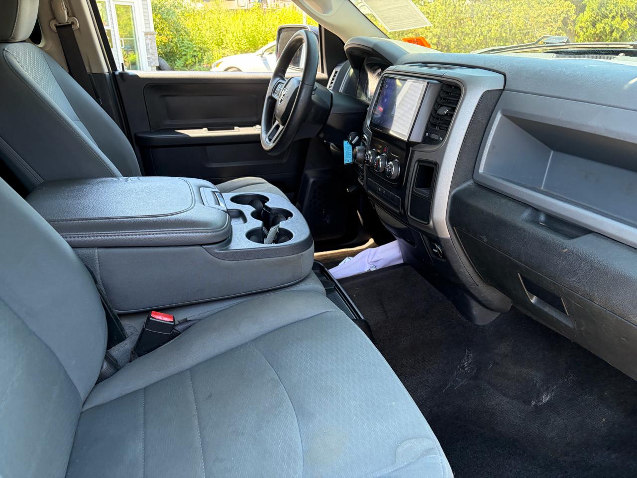 RAM 1500 Tradesman Crew Cab SWB 4WD 2015