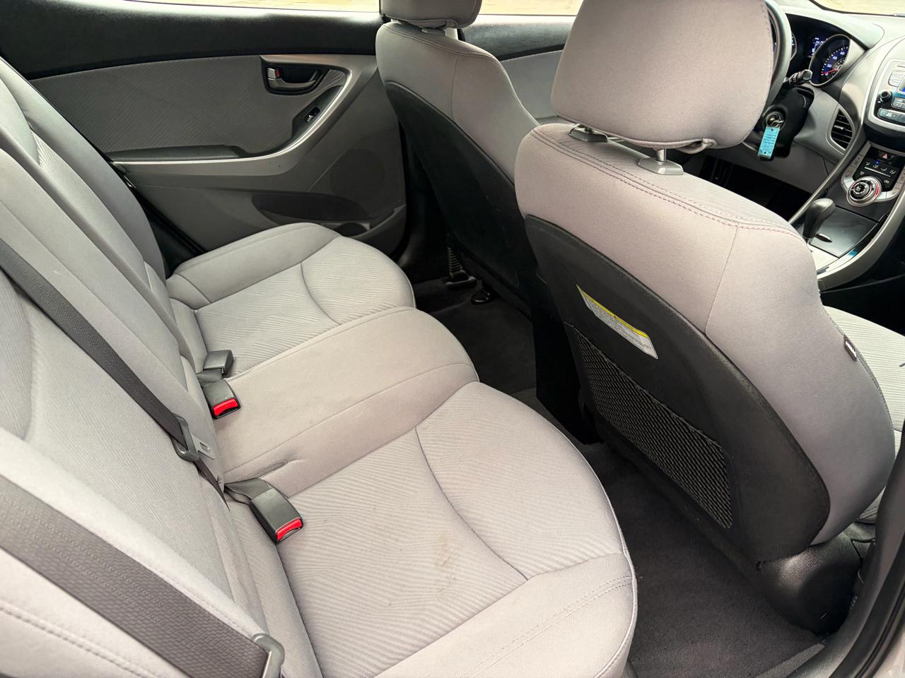 Hyundai Elantra GLS M/T 2013