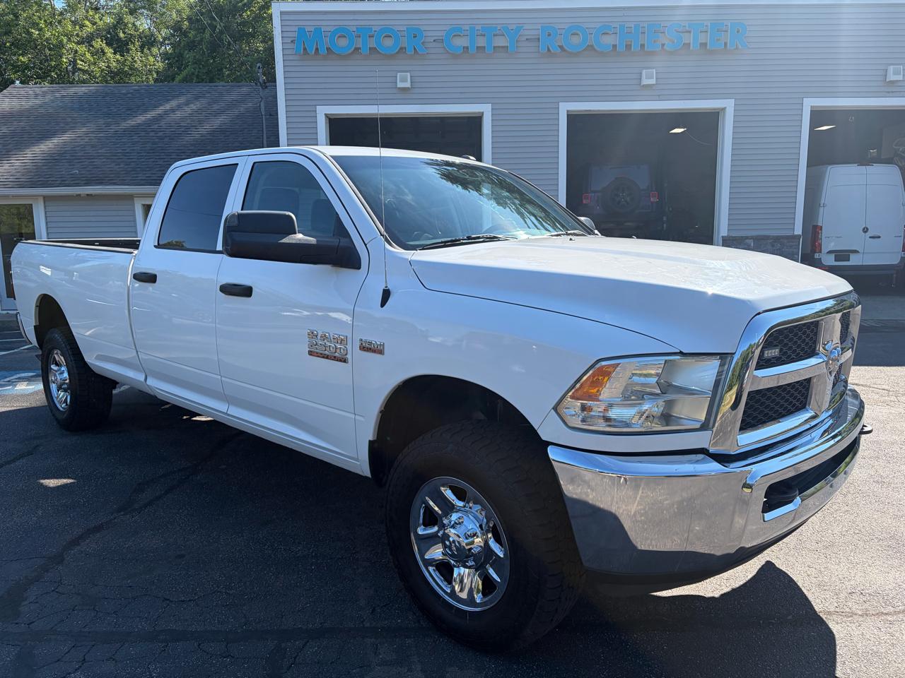RAM 2500 Tradesman Crew Cab LWB 4WD 2016