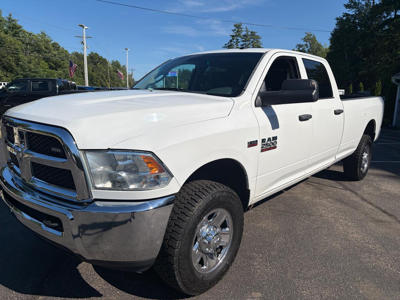 RAM 2500 Tradesman Crew Cab LWB 4WD 2016
