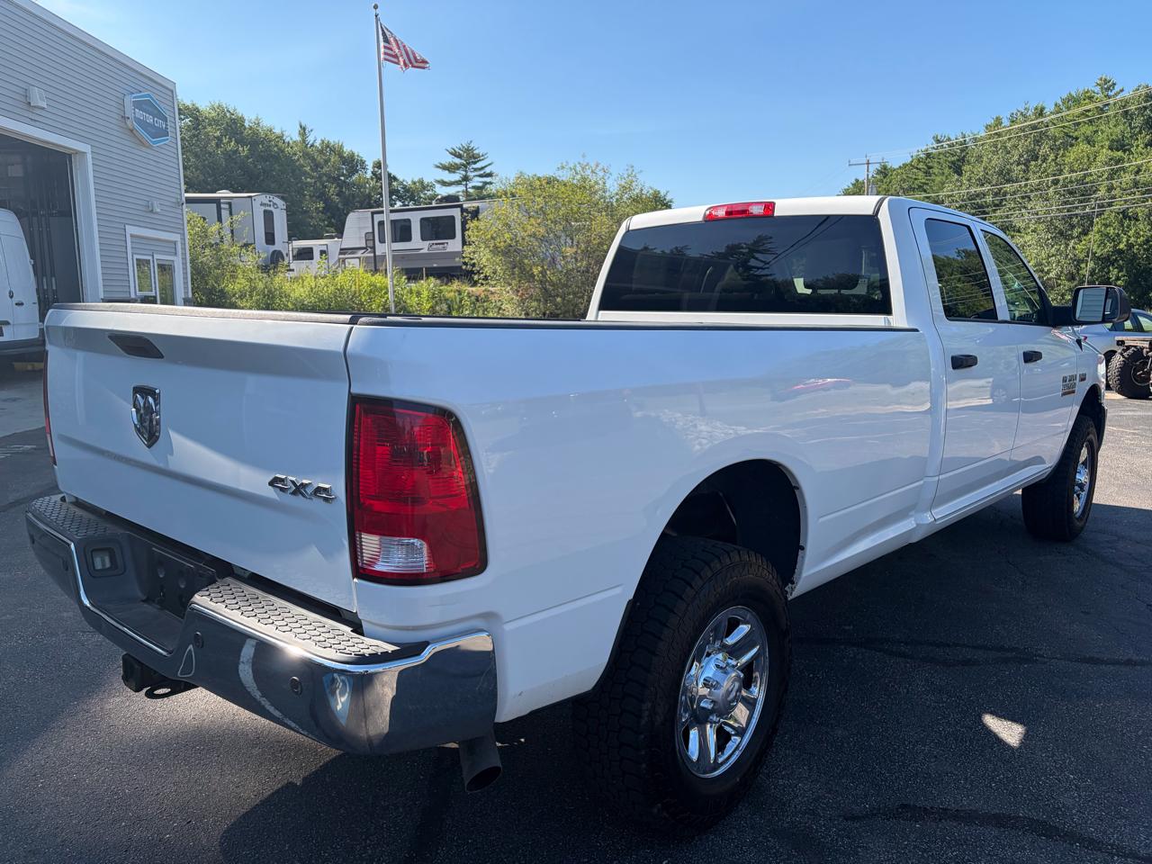 RAM 2500 Tradesman Crew Cab LWB 4WD 2016
