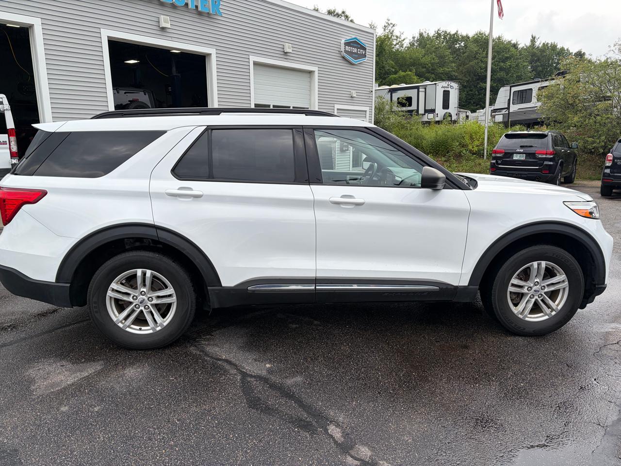 Ford Explorer XLT AWD 2021