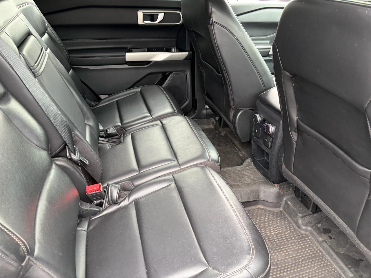 Ford Explorer XLT AWD 2021
