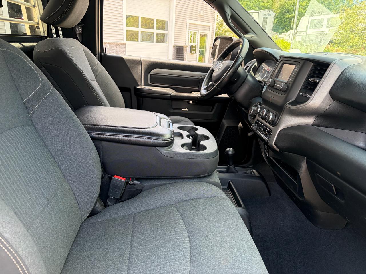 RAM 2500 Tradesman Regular Cab 4WD 2021