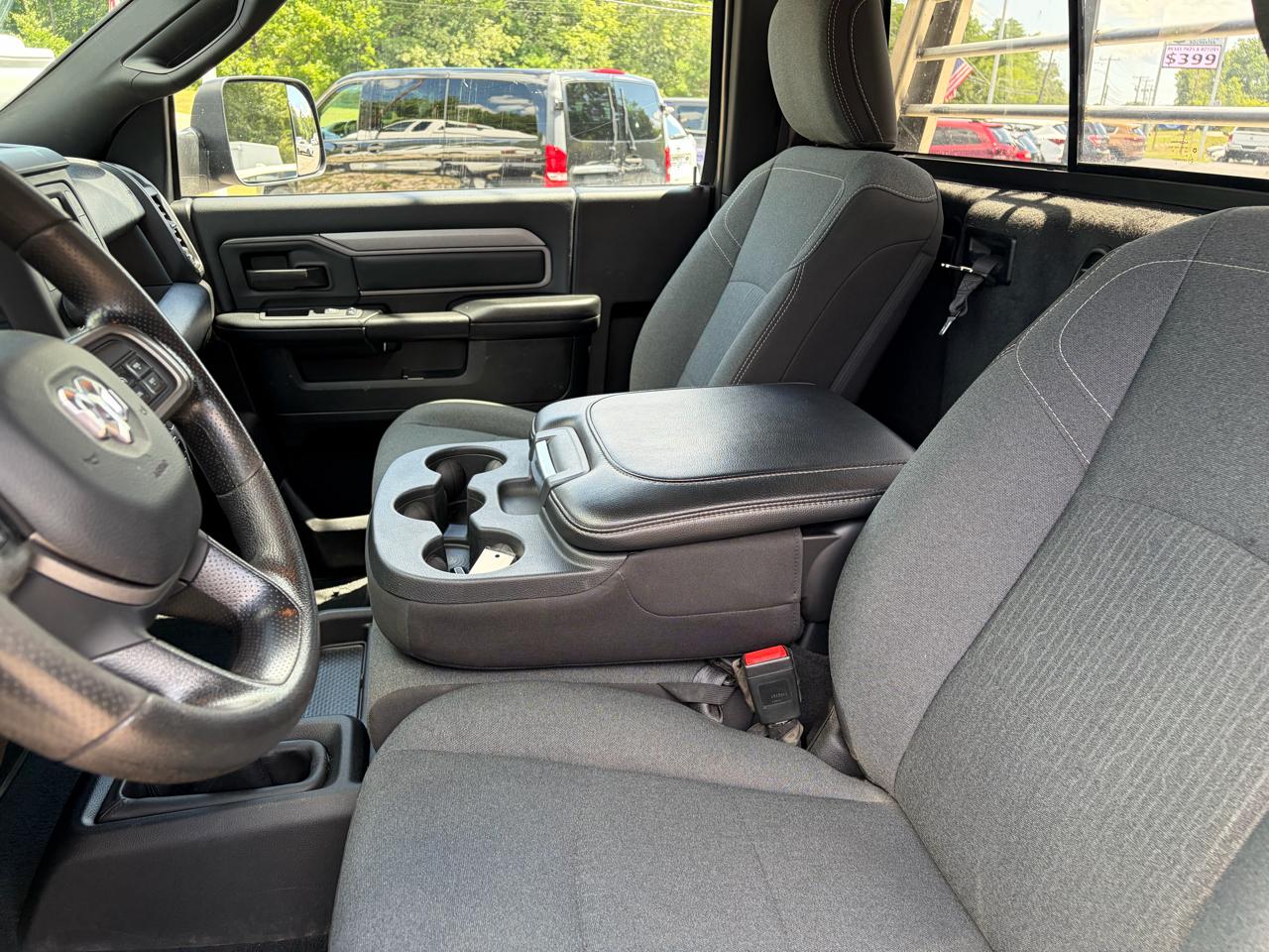 RAM 2500 Tradesman Regular Cab 4WD 2021