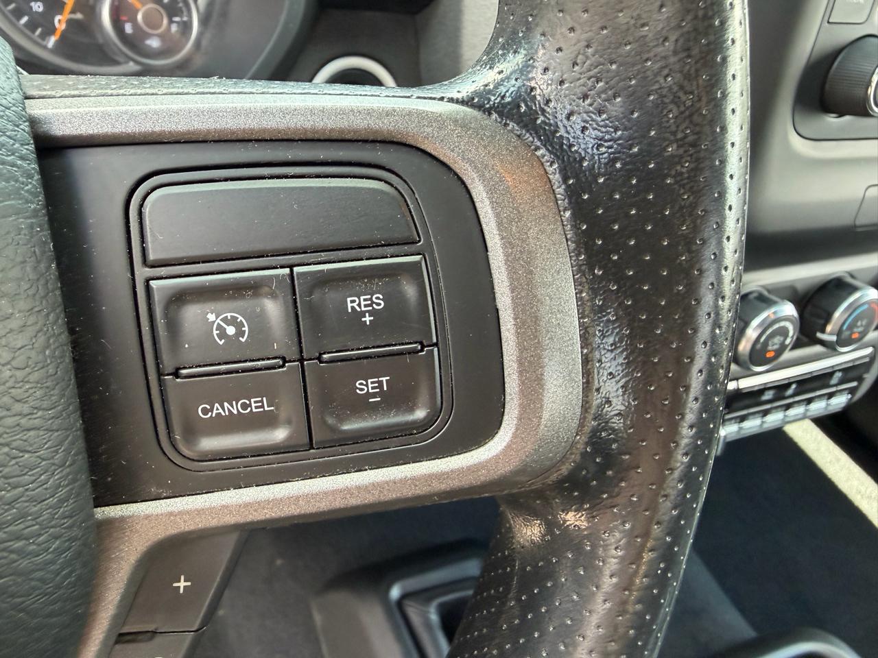 RAM 2500 Tradesman Regular Cab 4WD 2021