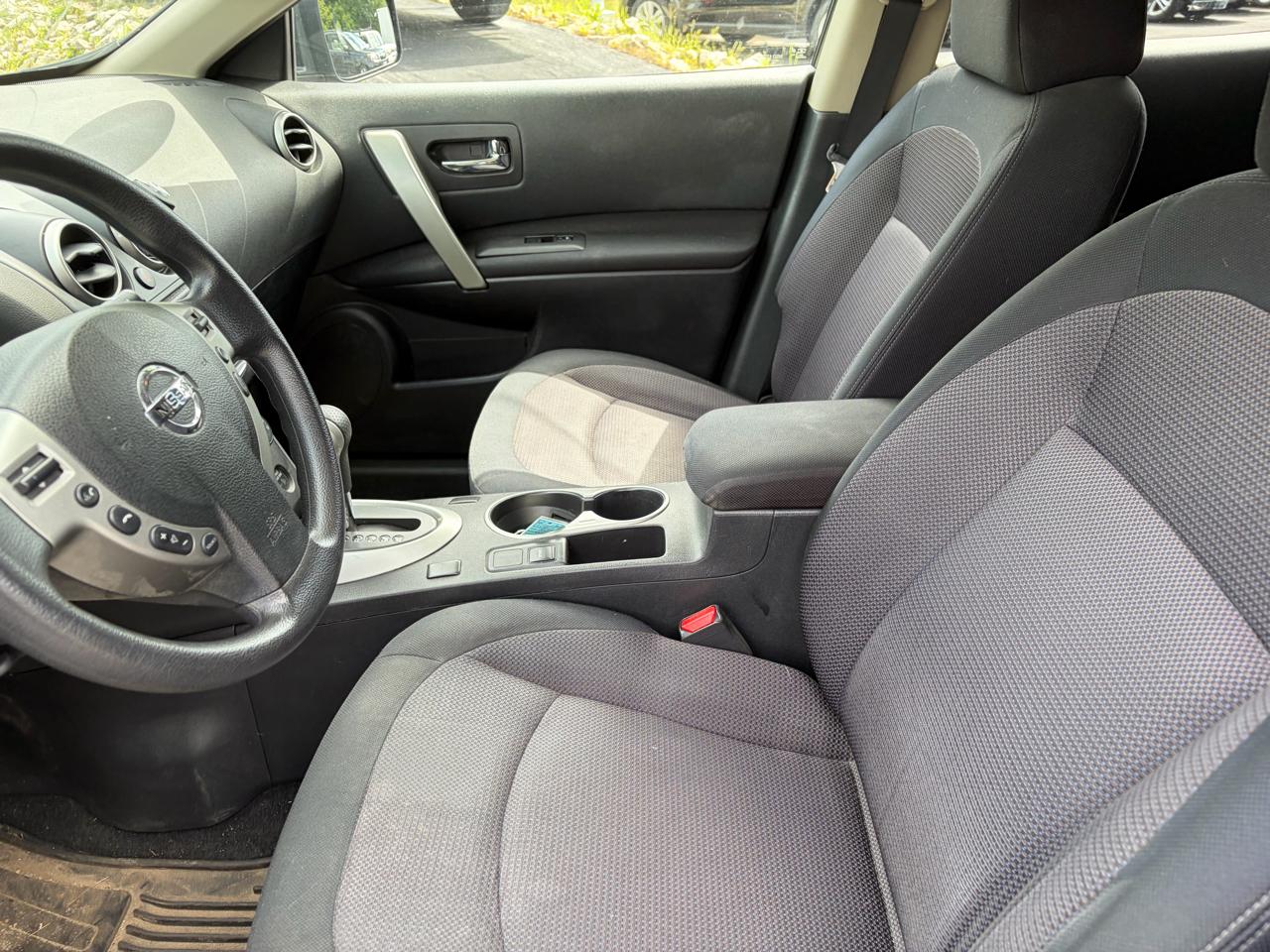 Nissan Rogue SV AWD 2013