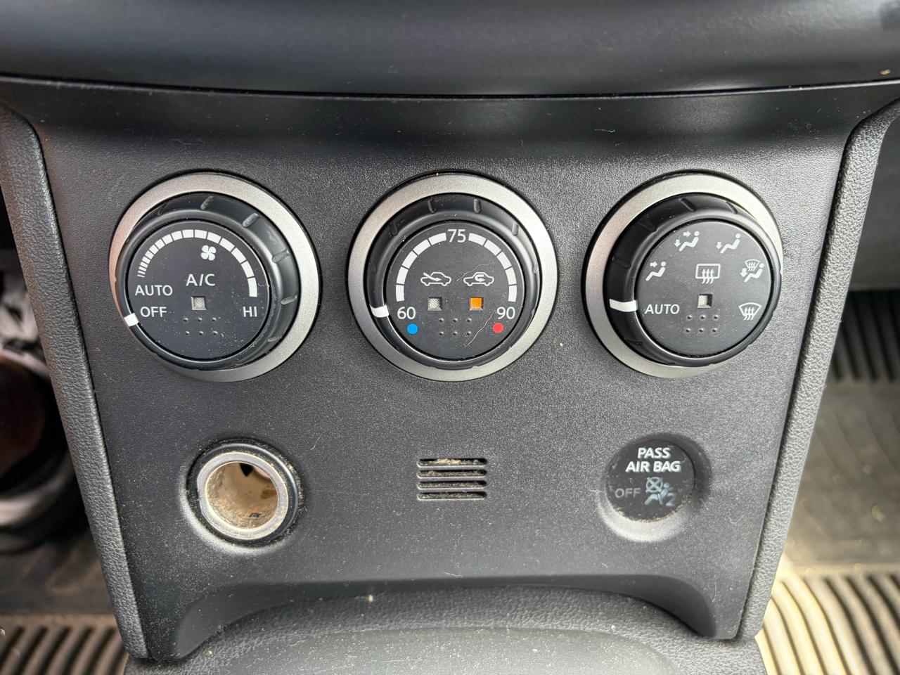 Nissan Rogue SV AWD 2013
