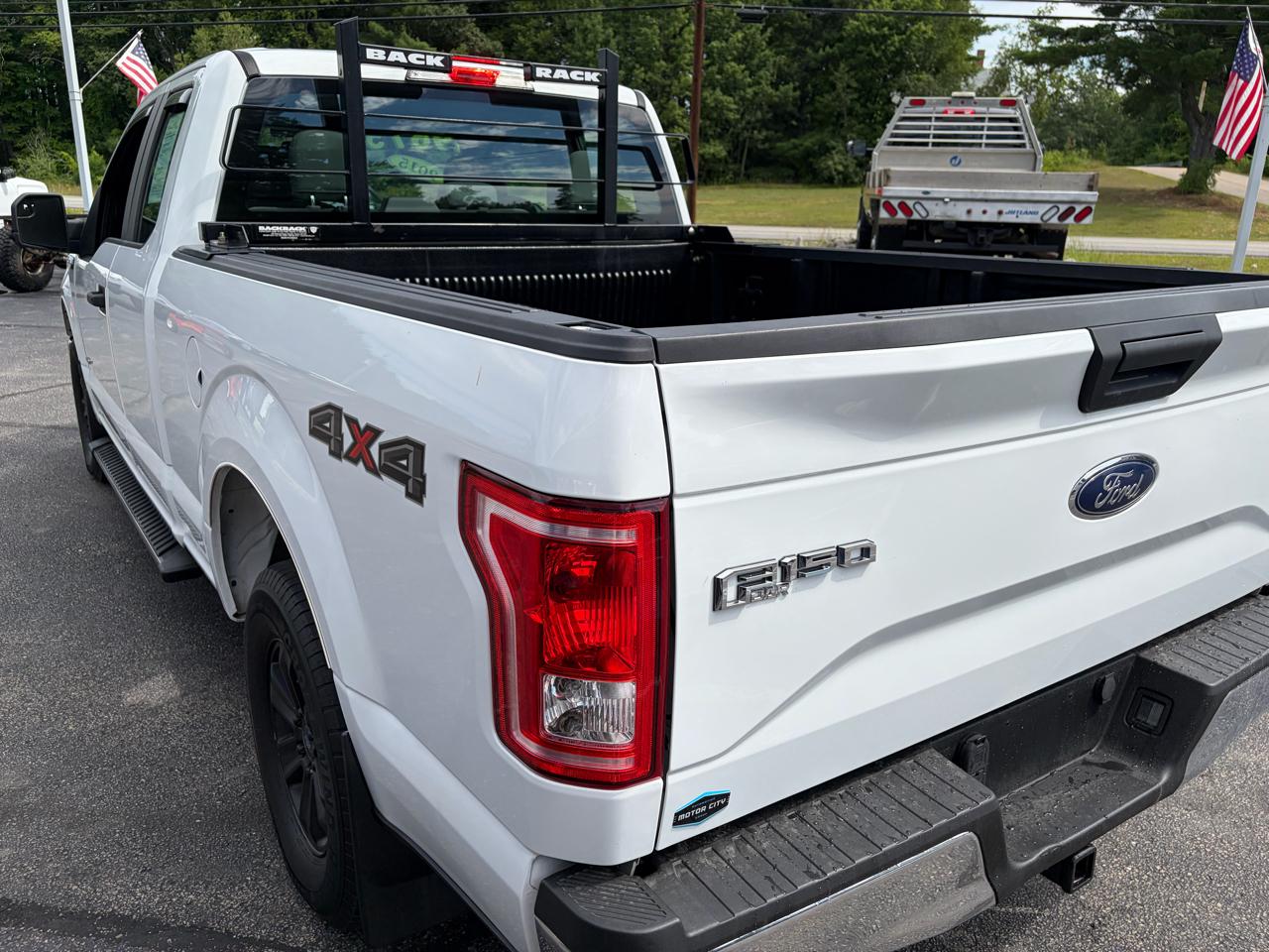 Ford F-150 XL SuperCab 8-ft. Bed 4WD 2015