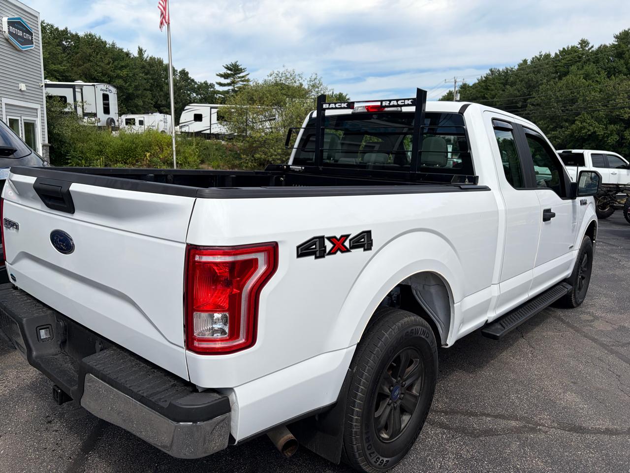 Ford F-150 XL SuperCab 8-ft. Bed 4WD 2015