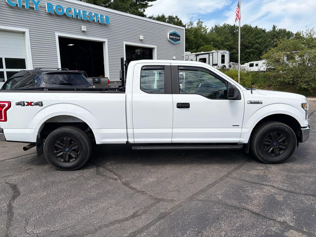Ford F-150 XL SuperCab 8-ft. Bed 4WD 2015