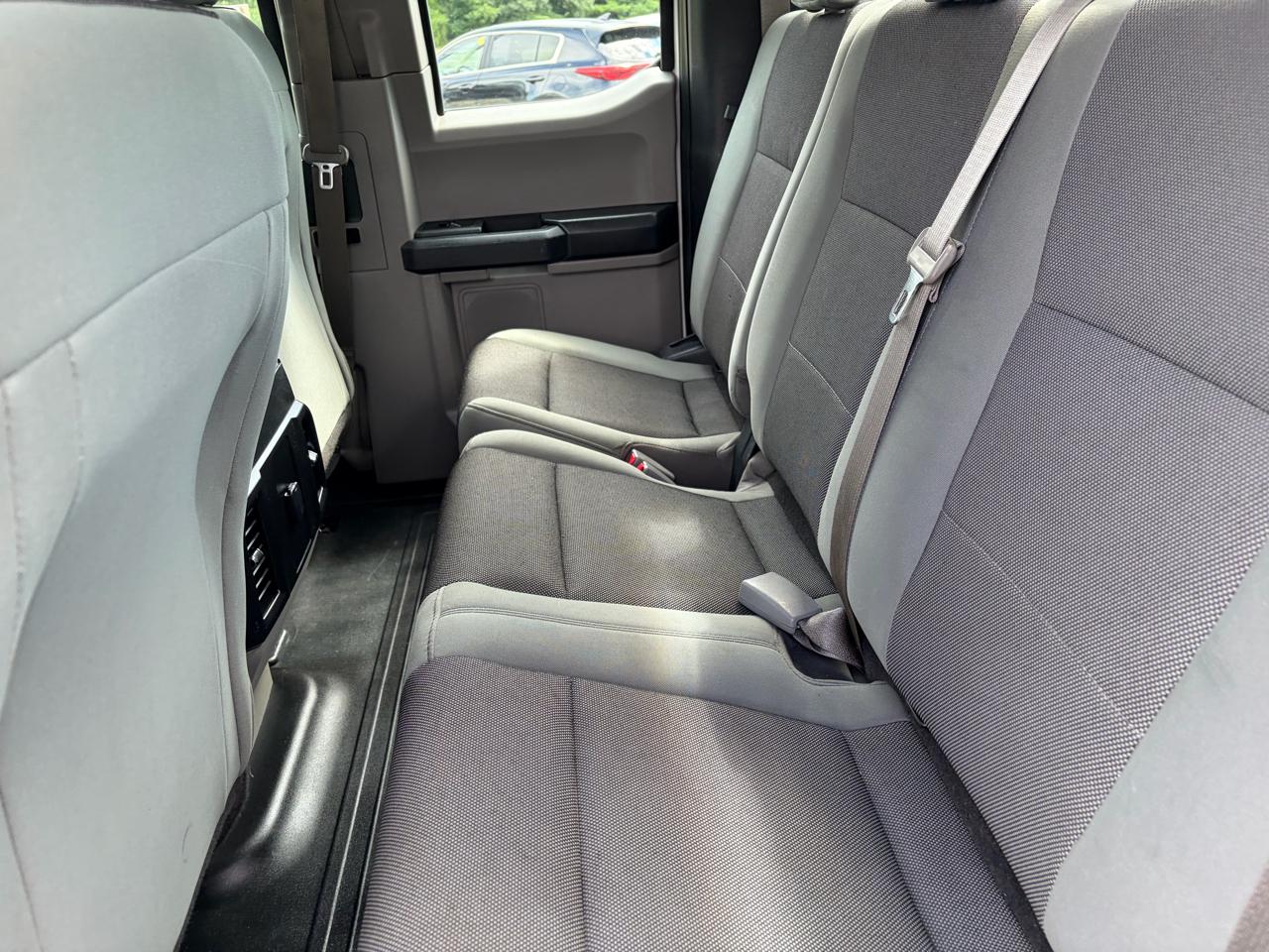 Ford F-150 XL SuperCab 8-ft. Bed 4WD 2015