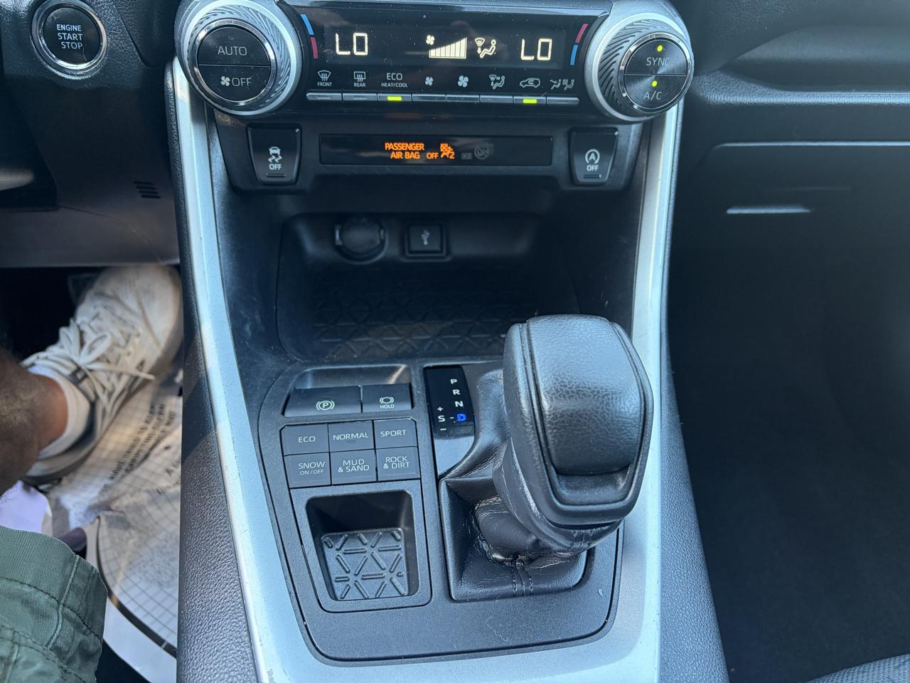 Toyota RAV4 XLE AWD 2020