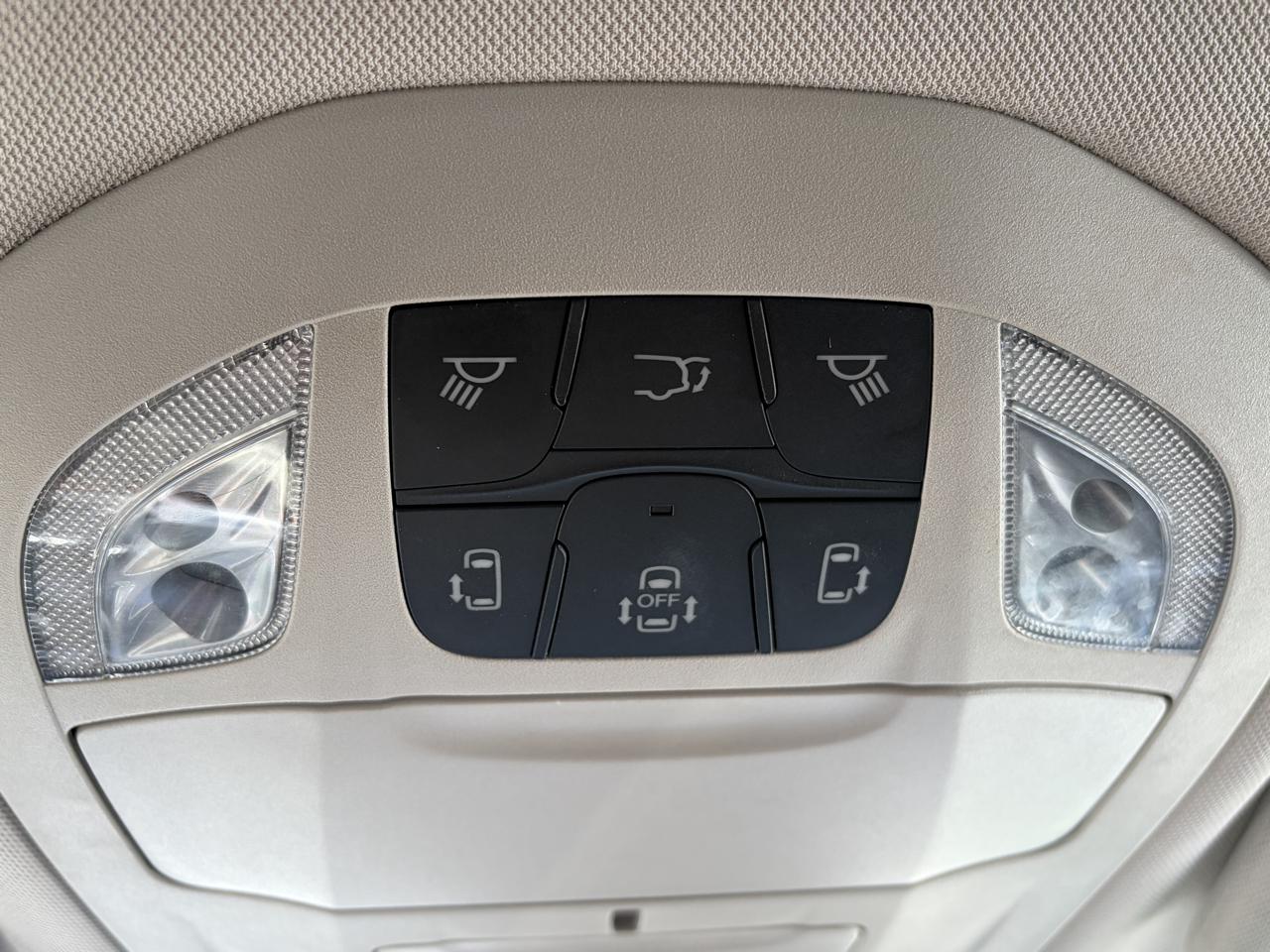 Chrysler Voyager LX 2023