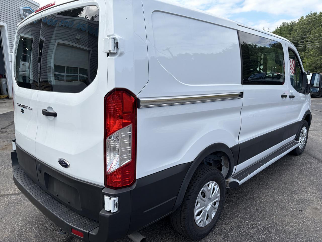 Ford Transit 250 Van 2025