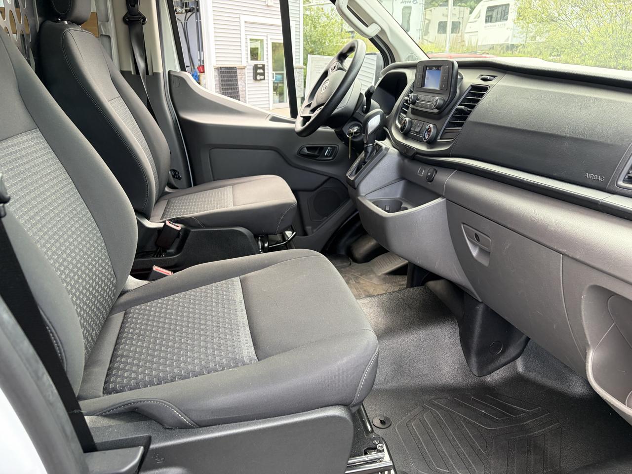 Ford Transit 250 Van 2025