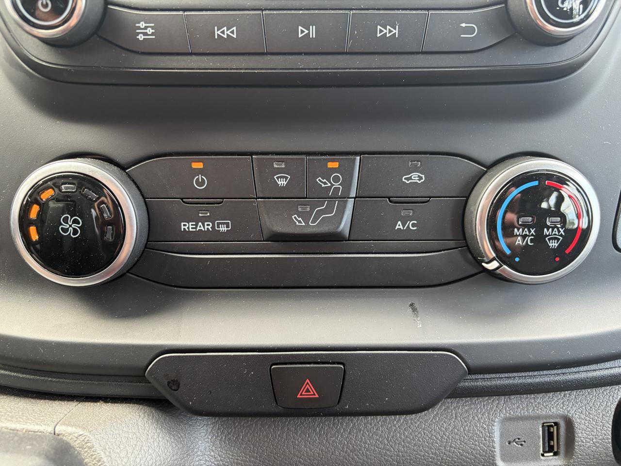 Ford Transit 250 Van 2025