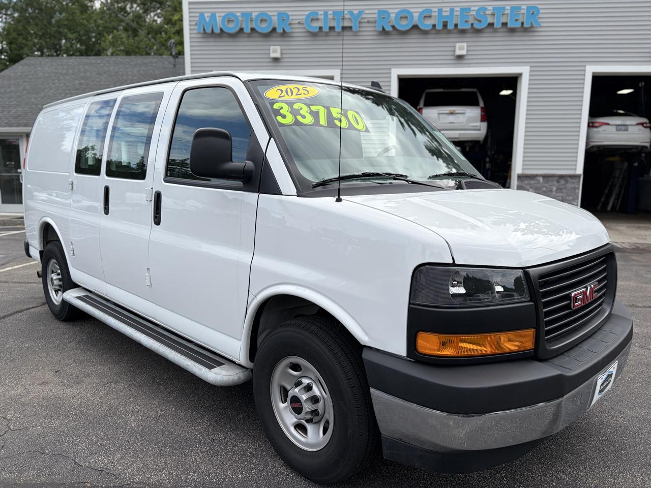GMC Savana G2500 Cargo 2025