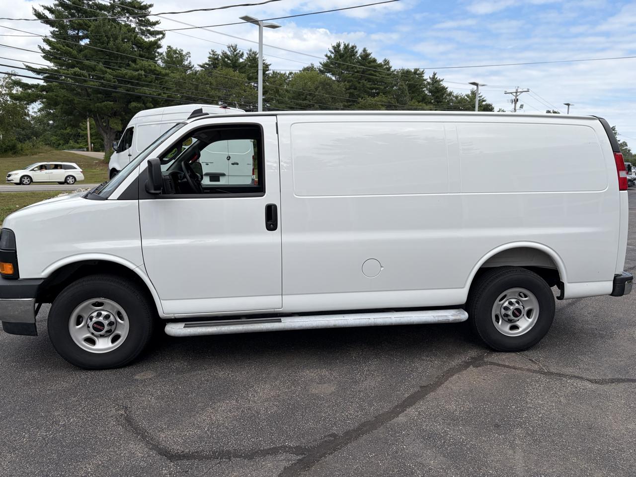 GMC Savana G2500 Cargo 2025