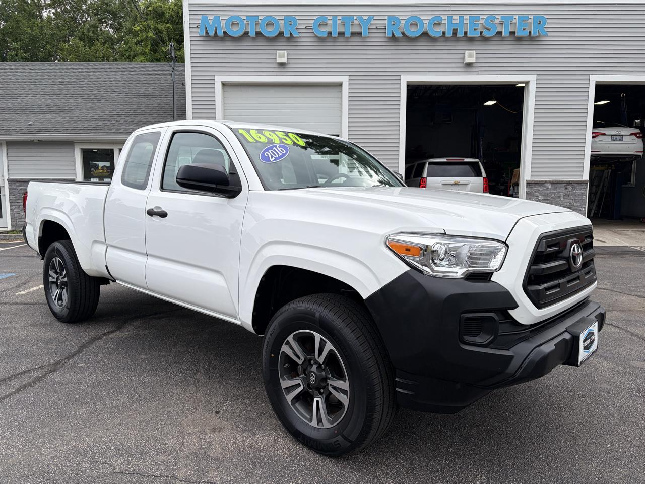 Toyota Tacoma SR5 Access Cab I4 6AT 2WD 2016