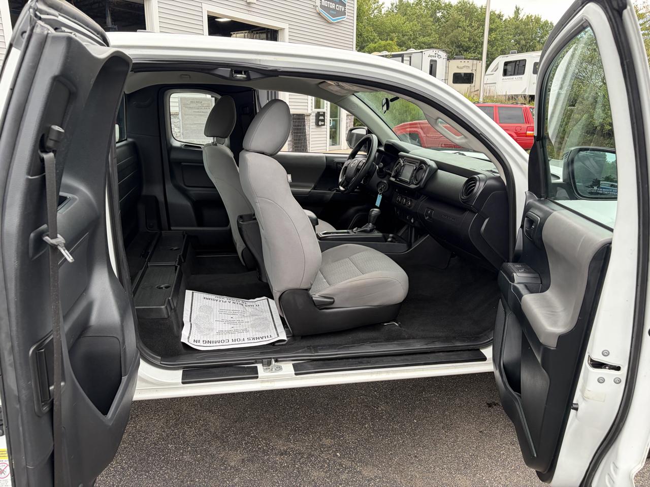 Toyota Tacoma SR5 Access Cab I4 6AT 2WD 2016