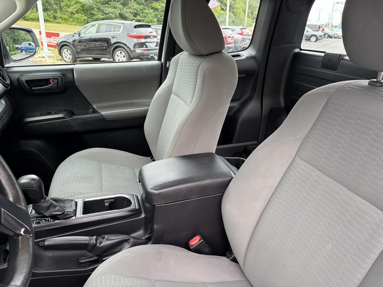 Toyota Tacoma SR5 Access Cab I4 6AT 2WD 2016