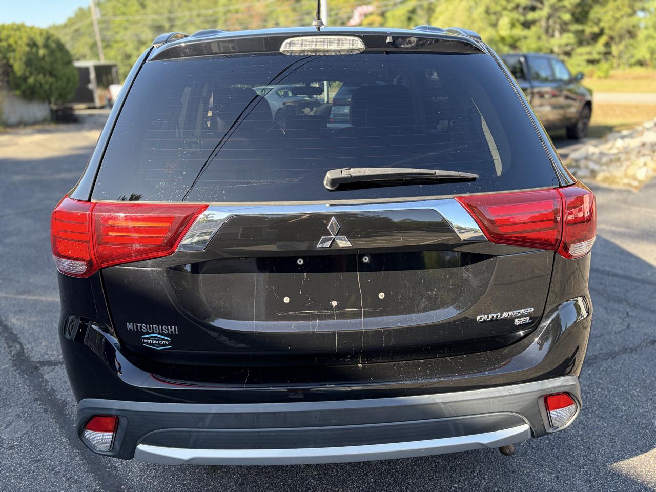 Mitsubishi Outlander SE AWD 2016