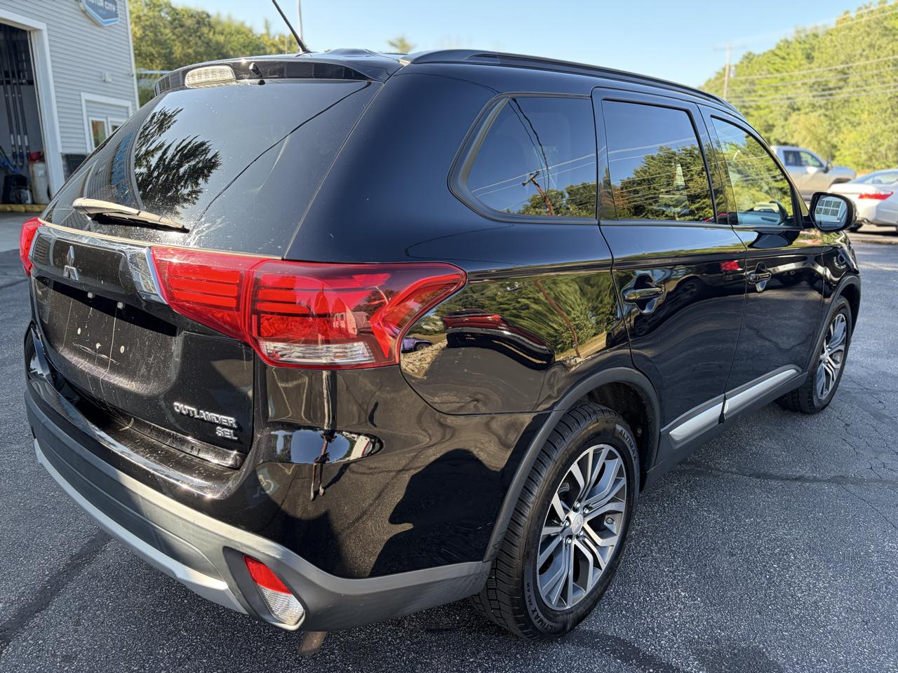 Mitsubishi Outlander SE AWD 2016