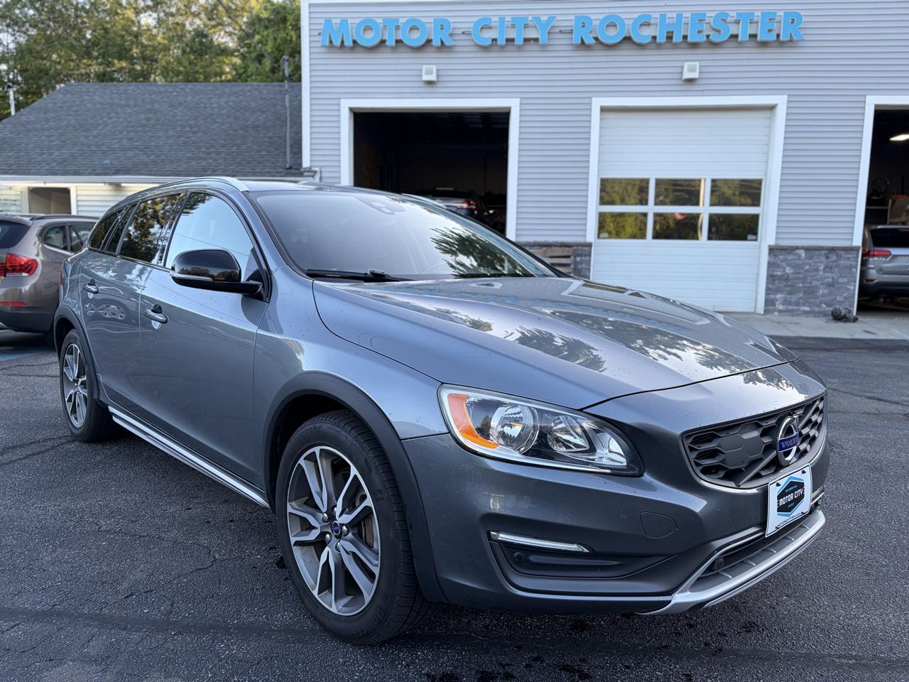 2016 Volvo V60 Cross Country T5