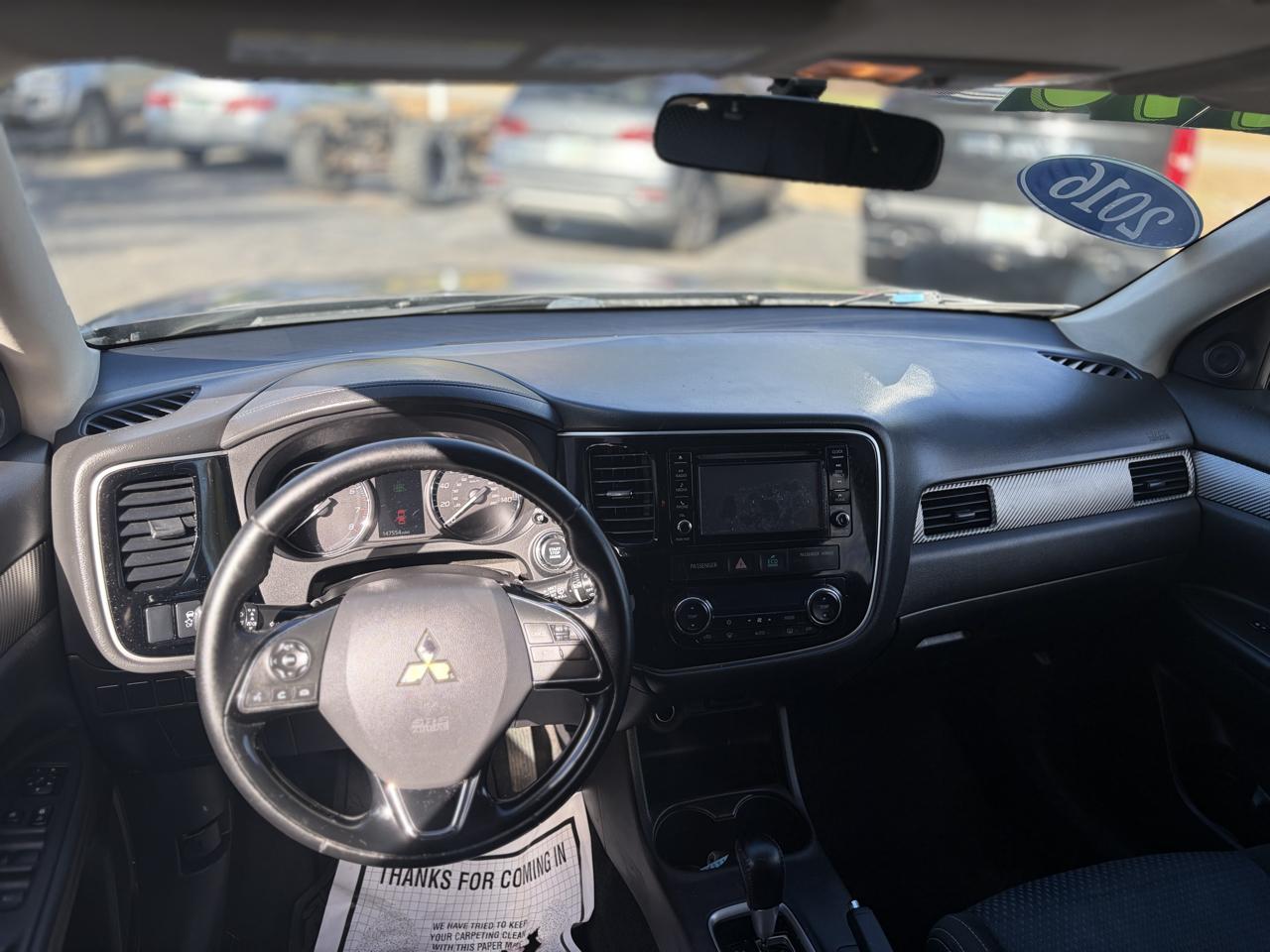 Mitsubishi Outlander SE 2WD 2016