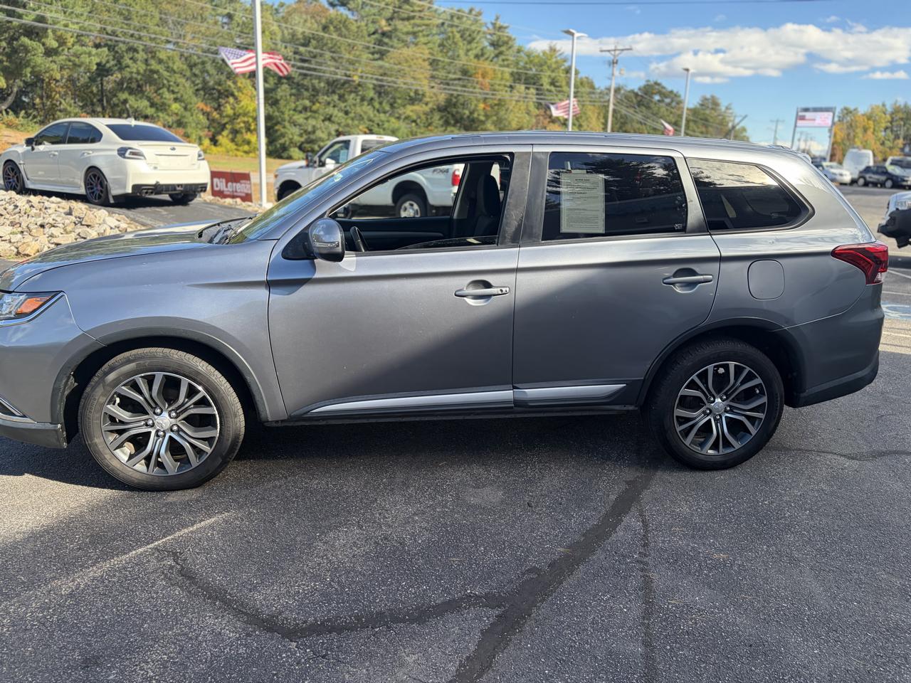 Mitsubishi Outlander SE 2WD 2016