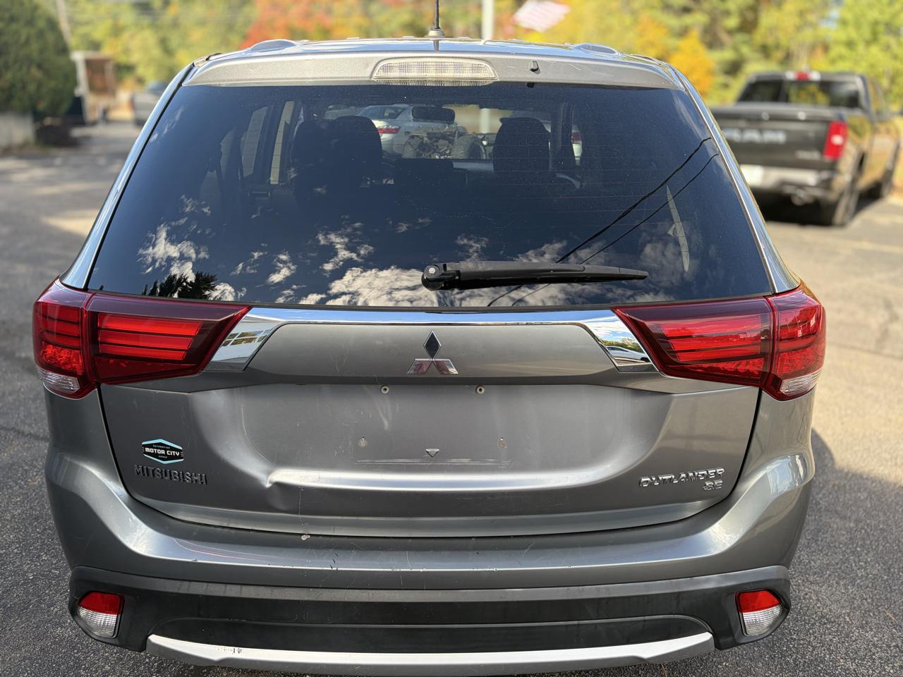 Mitsubishi Outlander SE 2WD 2016