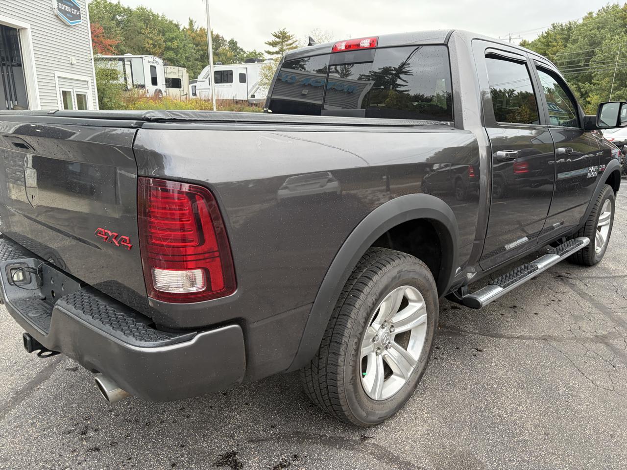 RAM 1500 Sport Crew Cab SWB 4WD 2018