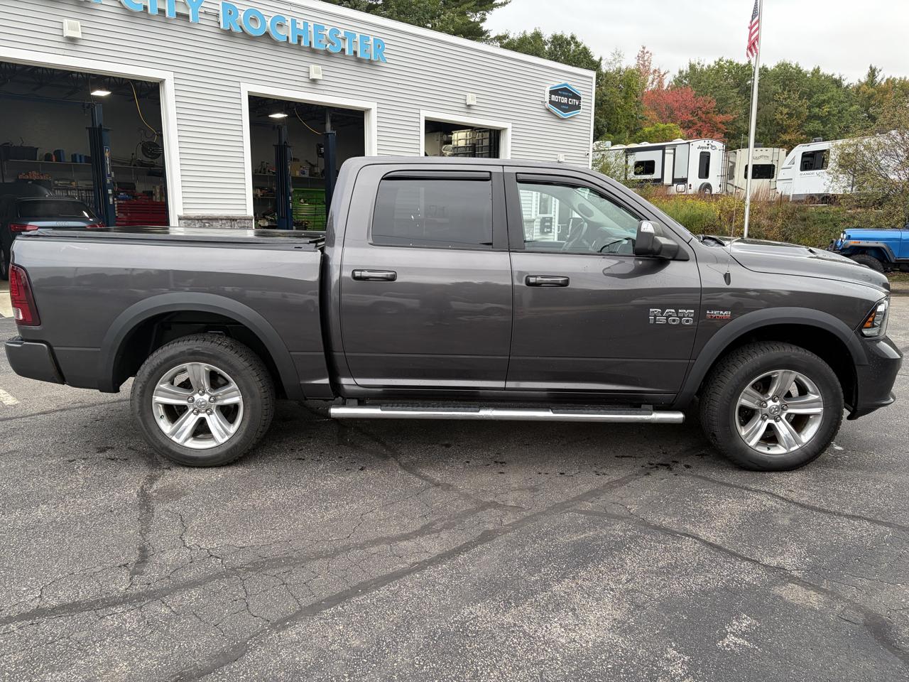 RAM 1500 Sport Crew Cab SWB 4WD 2018