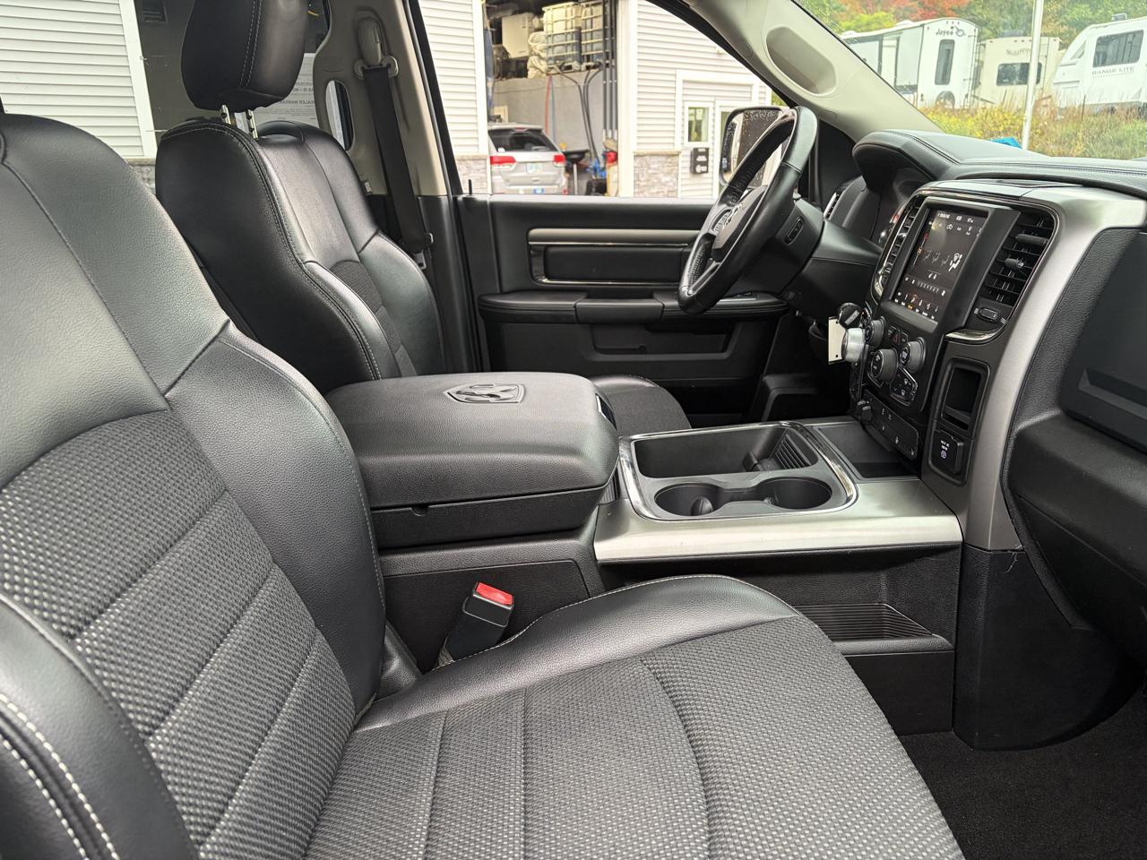 RAM 1500 Sport Crew Cab SWB 4WD 2018