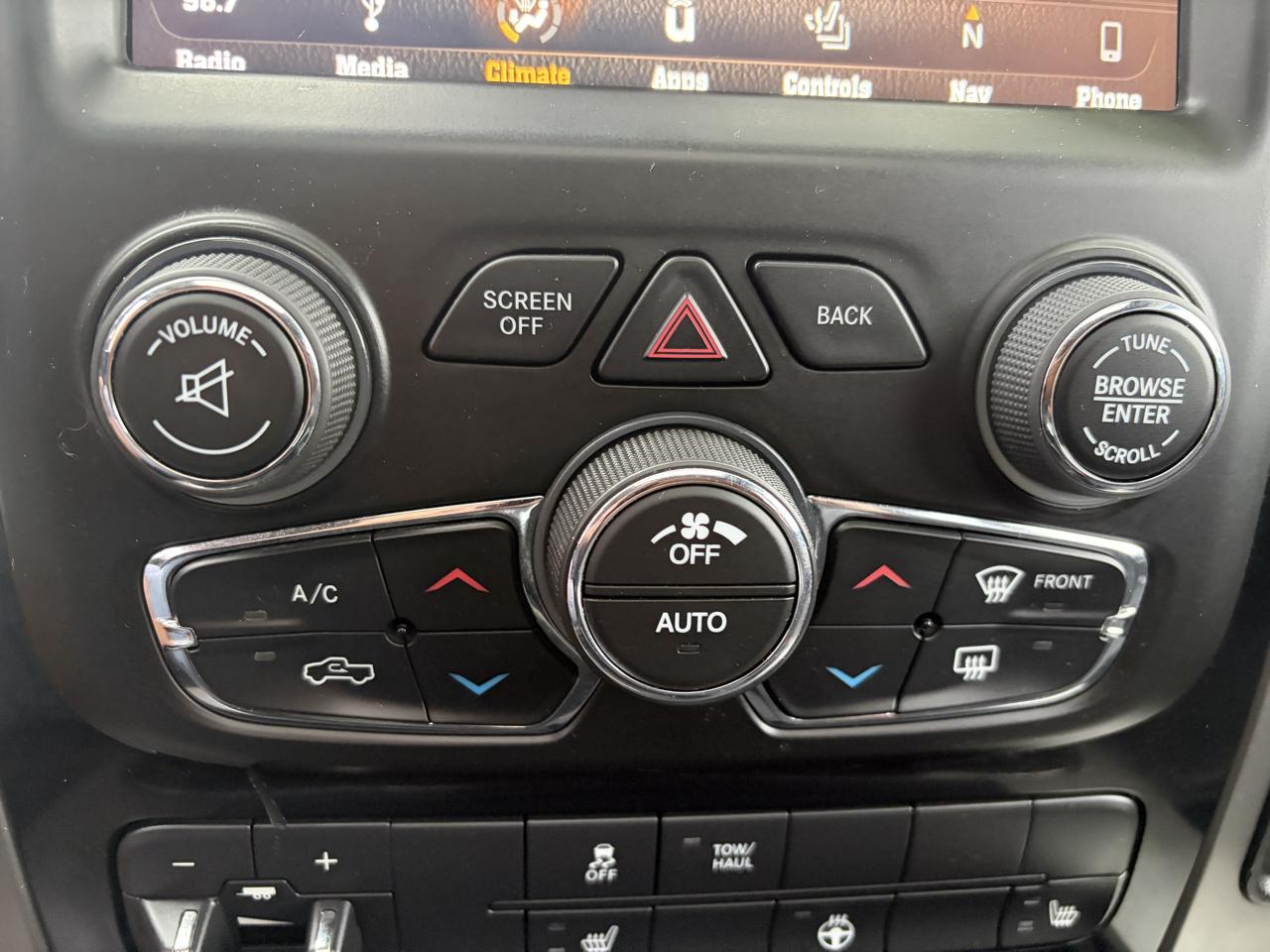 RAM 1500 Sport Crew Cab SWB 4WD 2018