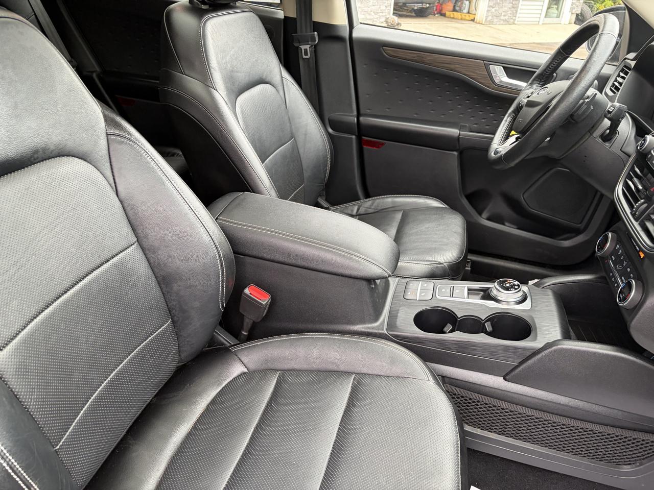 Ford Escape Titanium 4WD 2020