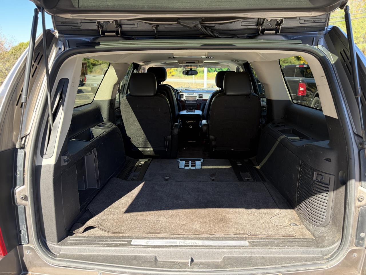 Cadillac Escalade ESV AWD Luxury 2012
