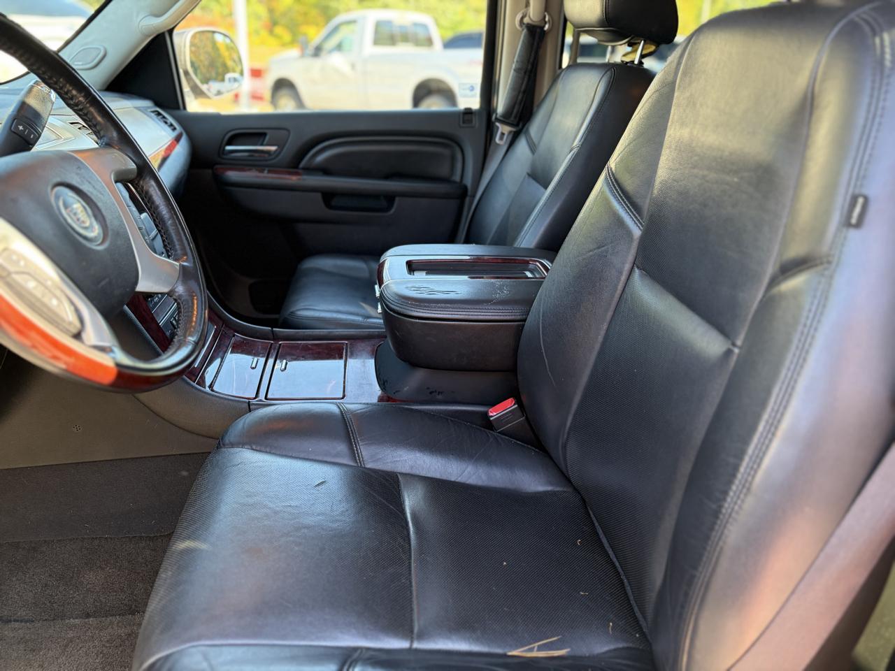 Cadillac Escalade ESV AWD Luxury 2012