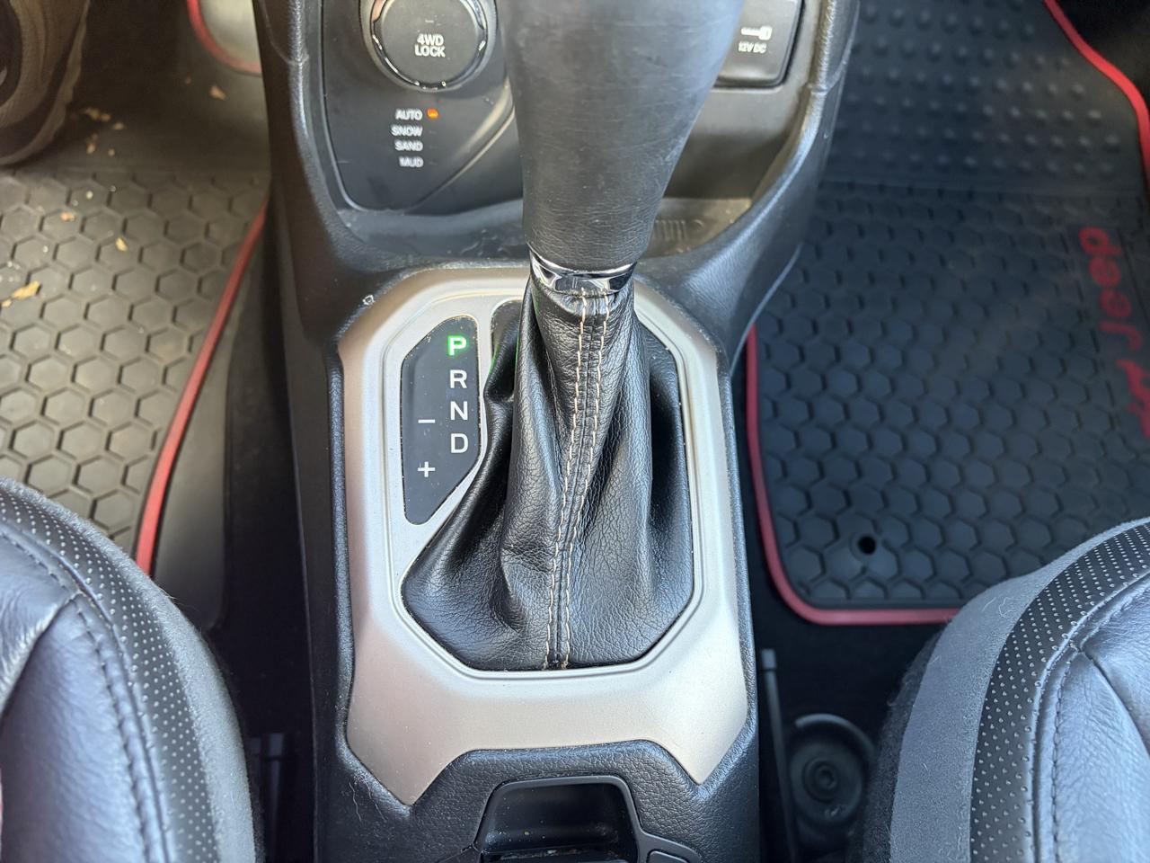 Jeep Renegade Limited 4WD 2015