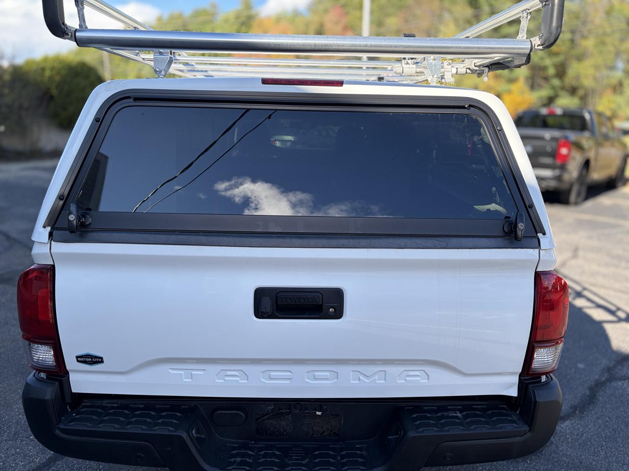 Toyota Tacoma SR5 Access Cab I4 6AT 2WD 2023