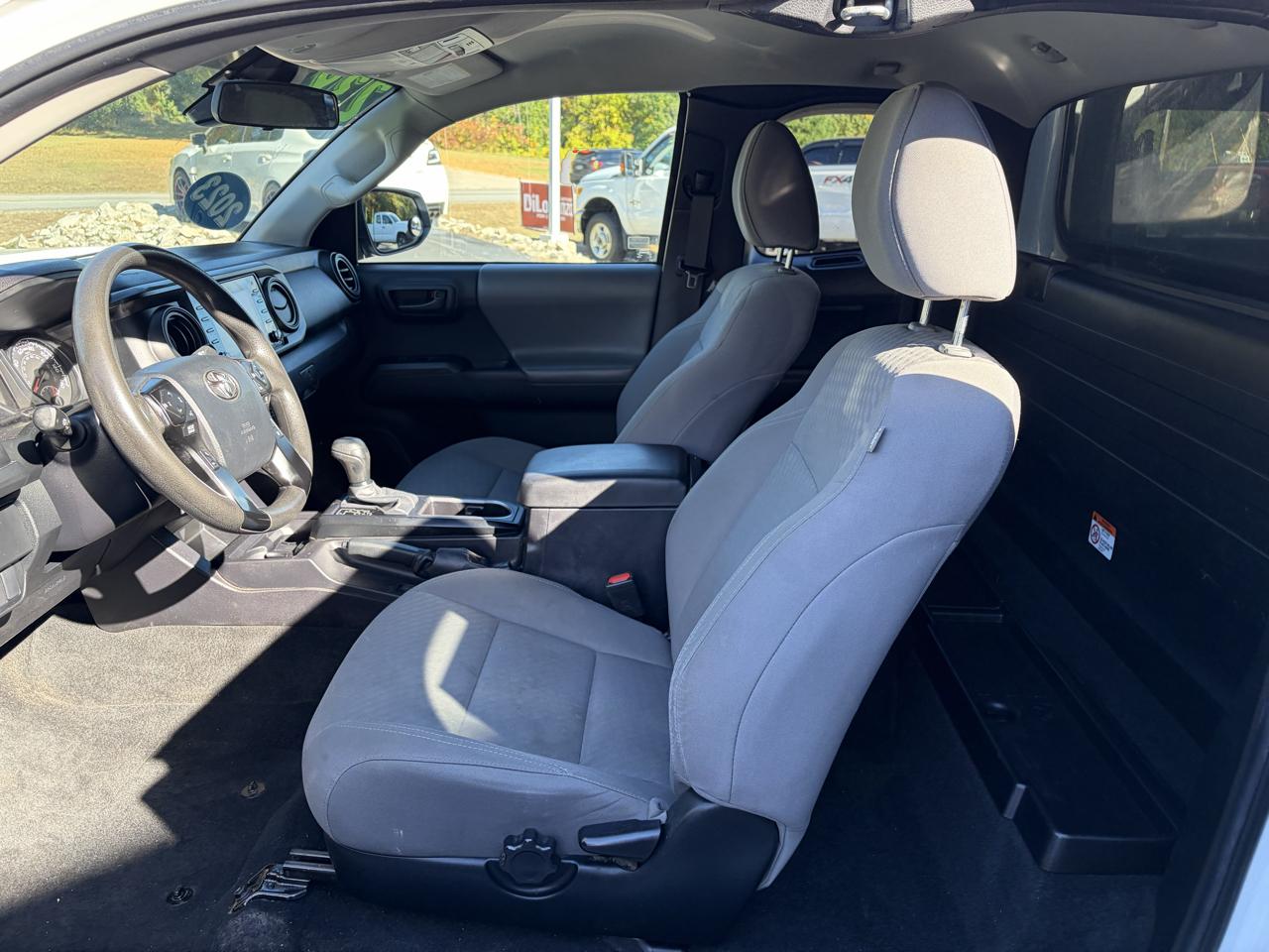 Toyota Tacoma SR5 Access Cab I4 6AT 2WD 2023