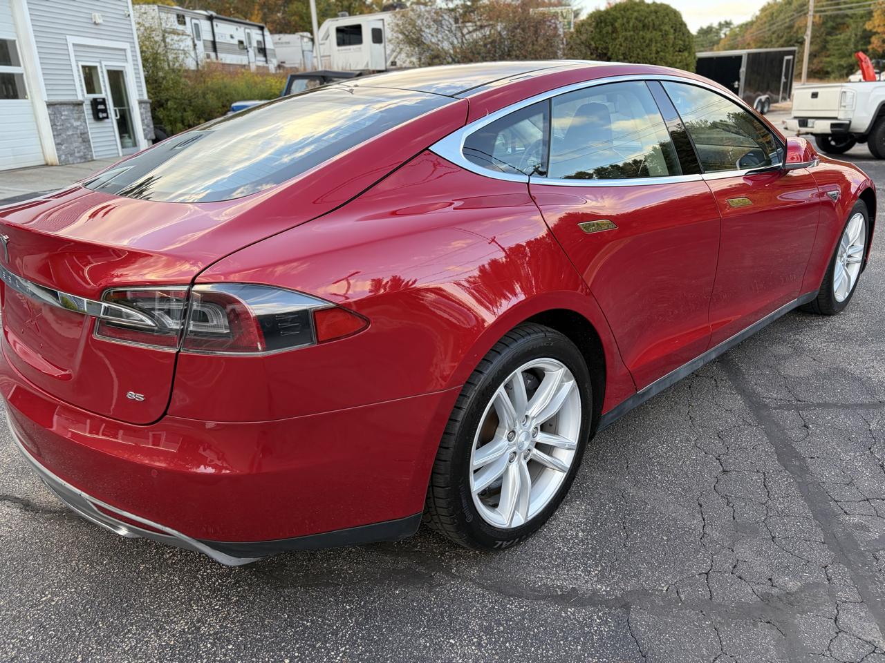 Tesla Model S  2014