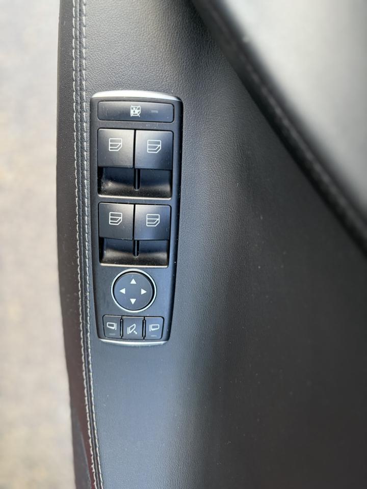 Tesla Model S  2014