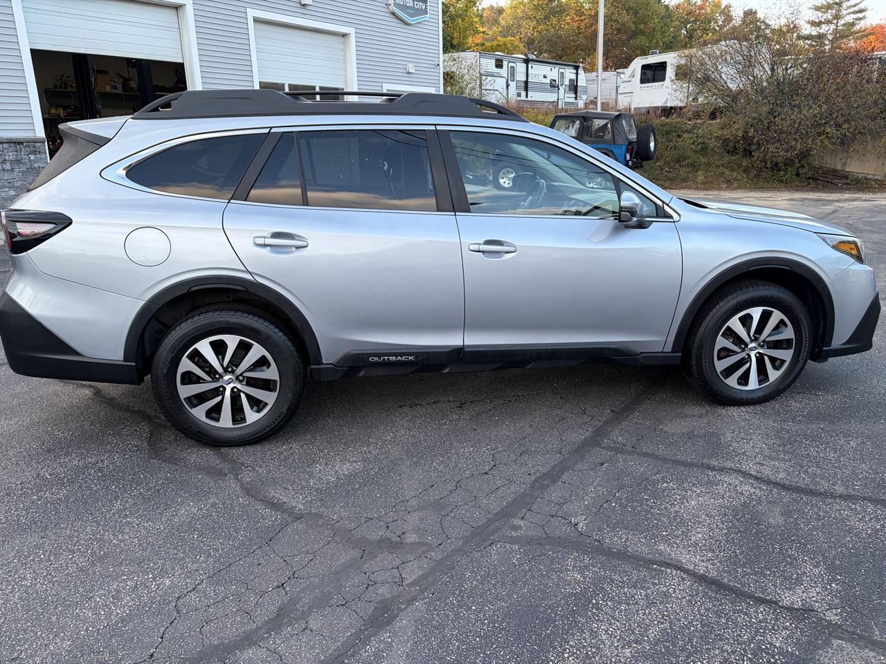 Subaru Outback Premium 2022