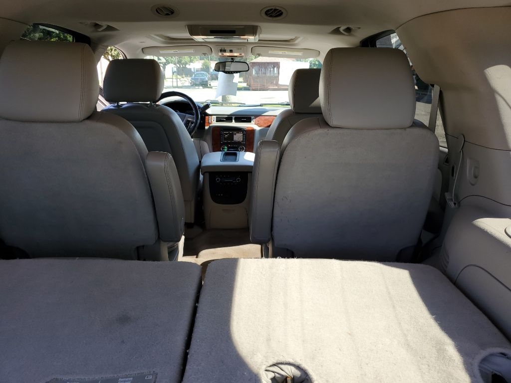 Chevrolet Tahoe LTZ 4WD 2011